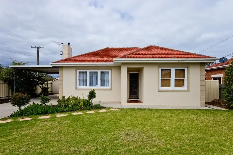 64 Mitchell Street East, Seaton SA 5023