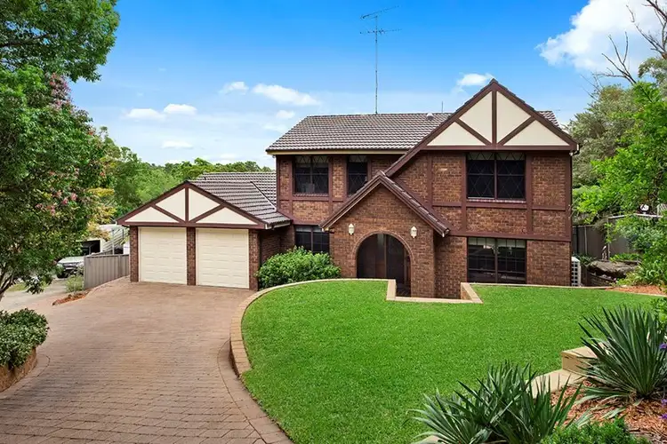 16 Moreton Road, Illawong NSW 2234