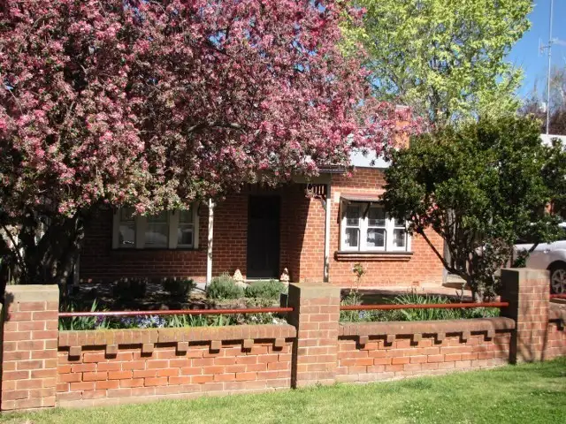 100 Hope Street, Bathurst NSW 2795