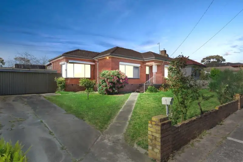 Main view of Homely house listing, 27 Garnett Street, Huntingdale VIC 3166