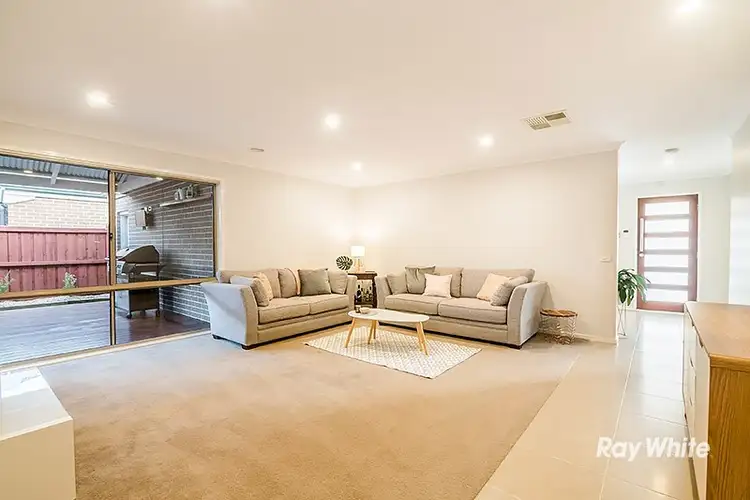 Sixth view of Homely house listing, 4 Starlight Rise, Cranbourne East VIC 3977
