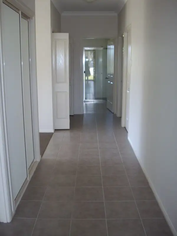 Second view of Homely house listing, 9/24 Murray, Pittsworth QLD 4356