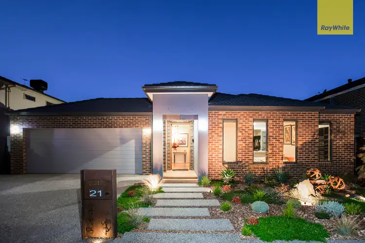 21 Balerno Way, Taylors Hill VIC 3037