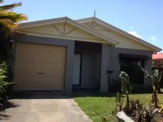 8 Ferngully Street, White Rock QLD 4868