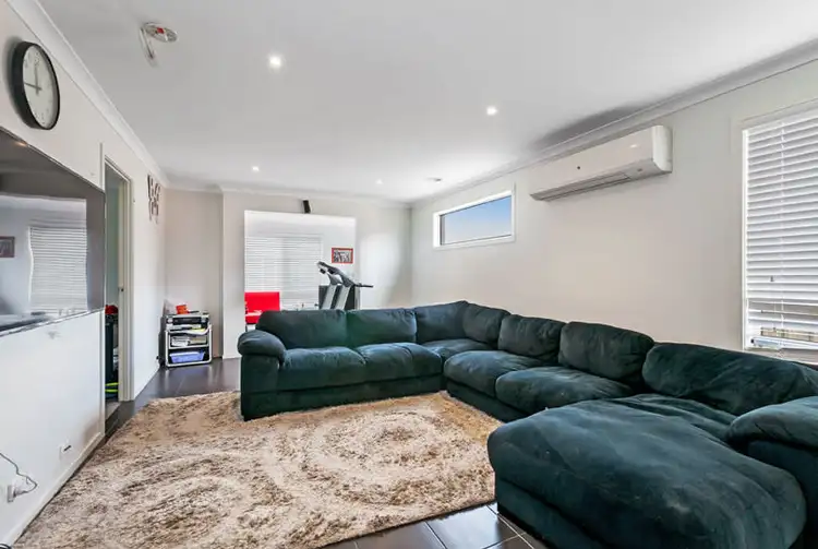 Second view of Homely house listing, 10 Giselle Grove, Tarneit VIC 3029