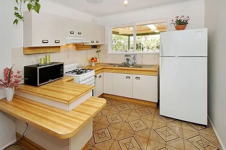 Second view of Homely house listing, 10 Bickley Avenue, Thomastown VIC 3074