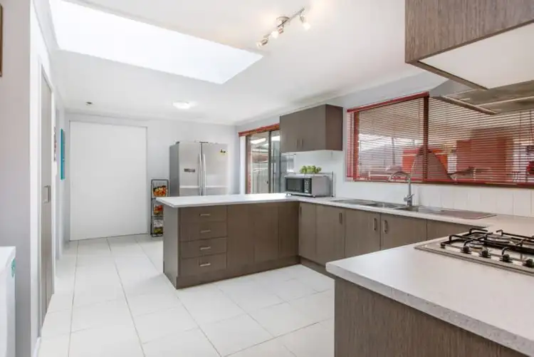 2 Feltham Court, Rosebud VIC 3939