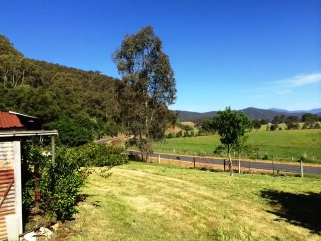 821 Mitta North Road, Eskdale VIC 3701