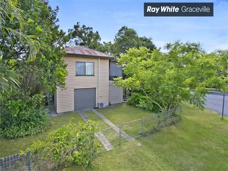 1 Coleman Street, Graceville QLD 4075