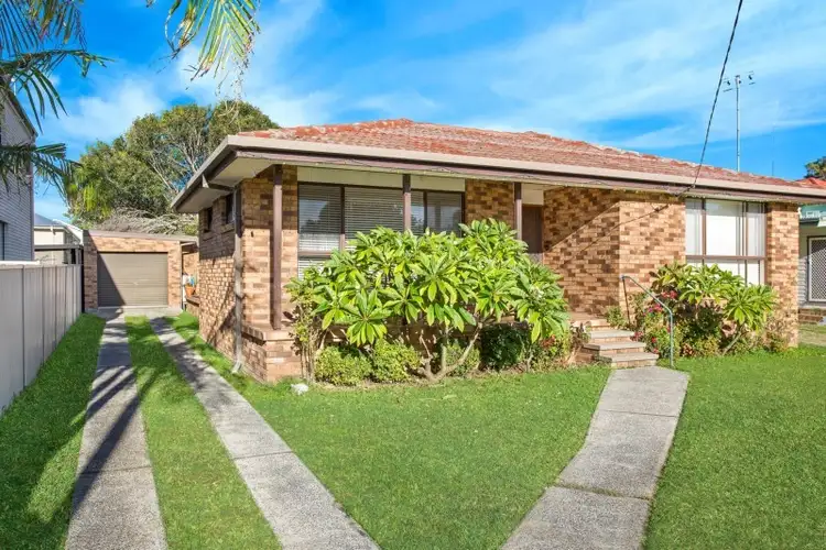 24 Lakeside Parade, The Entrance NSW 2261