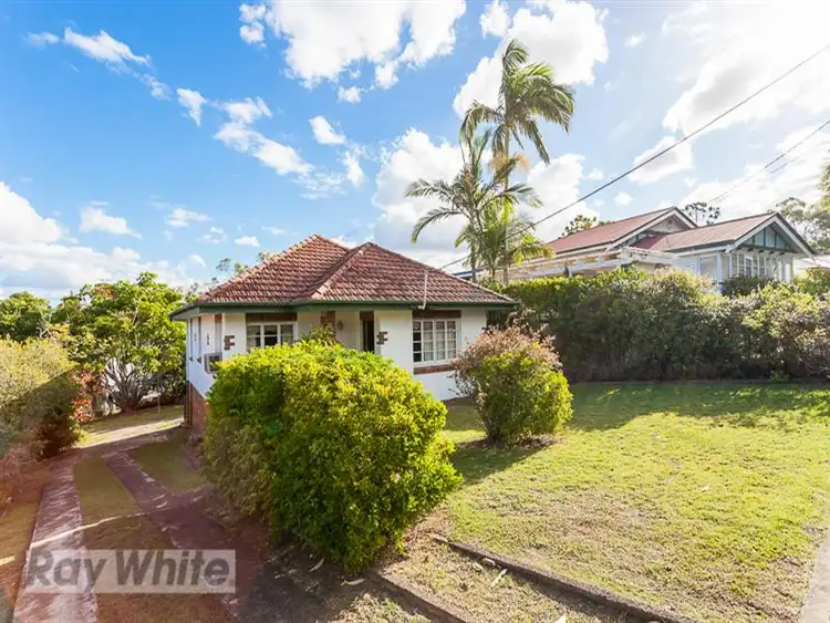 18 Lade Street, Coorparoo QLD 4151