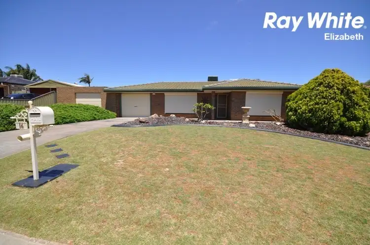 14 Illawarra Court, Craigmore SA 5114
