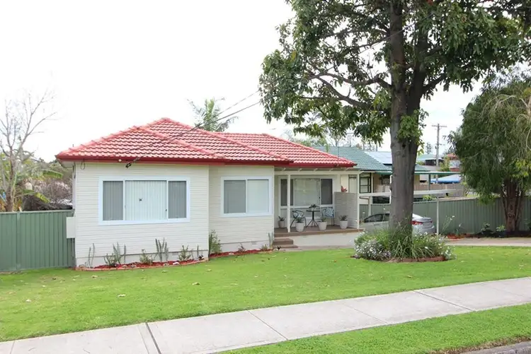 19 Warrumbungle Street, Fairfield West NSW 2165