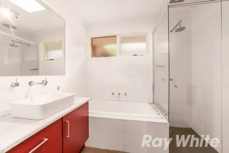 Fifth view of Homely unit listing, 2/168 Hawdon Street, Heidelberg VIC 3084