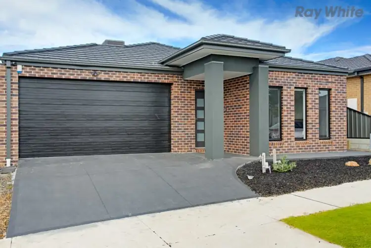 Main view of Homely house listing, 7 Viewmont Avenue, Craigieburn VIC 3064