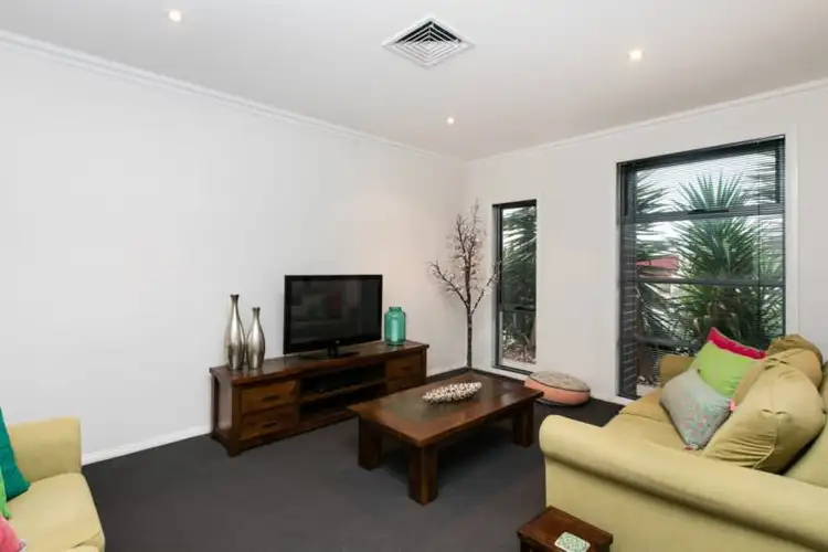 Fourth view of Homely house listing, 5 Wisteria Way, Mildura VIC 3500