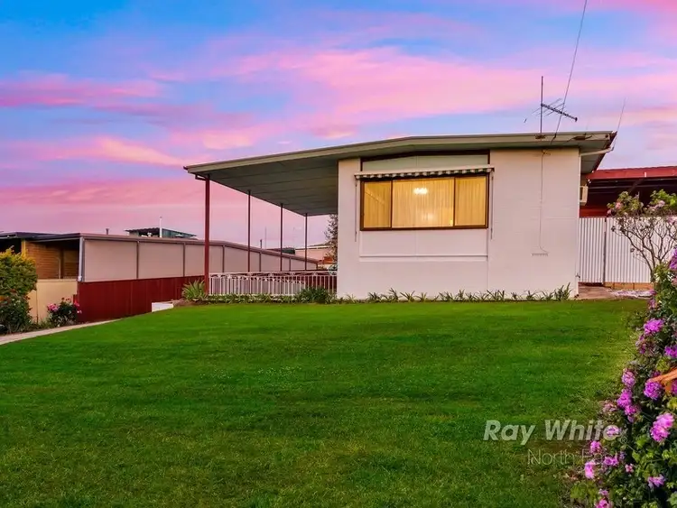 13 Yulinda Terrace, Para Hills SA 5096