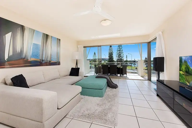 Main view of Homely unit listing, 6/38 Bahamas Crct, Kawana Island QLD 4575
