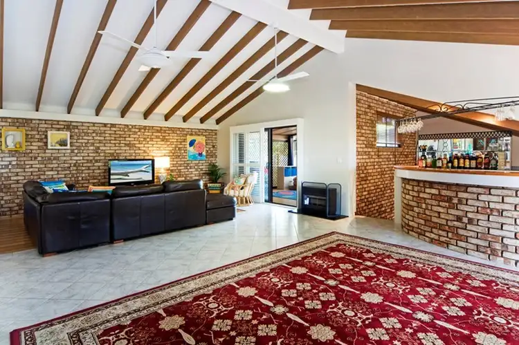 4 Castlecrag Avenue, Banora Point NSW 2486