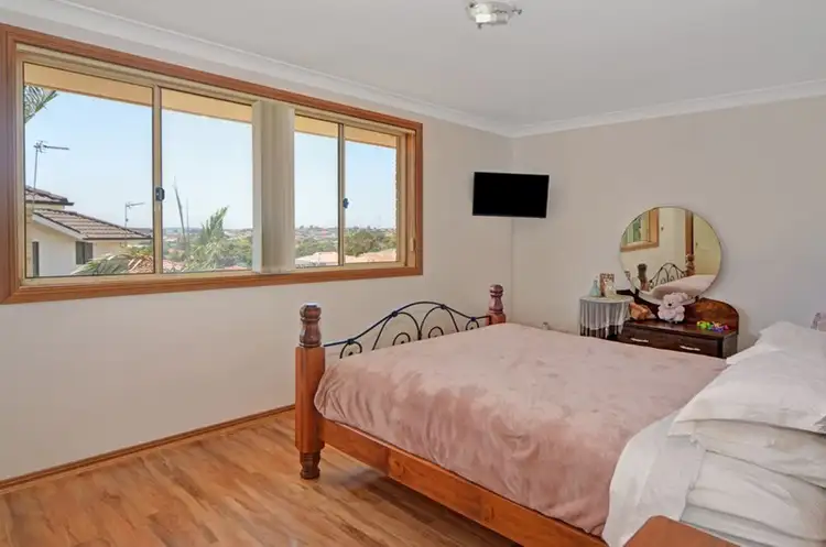 Sixth view of Homely villa listing, 2/4 Narran Way, Flinders NSW 2529
