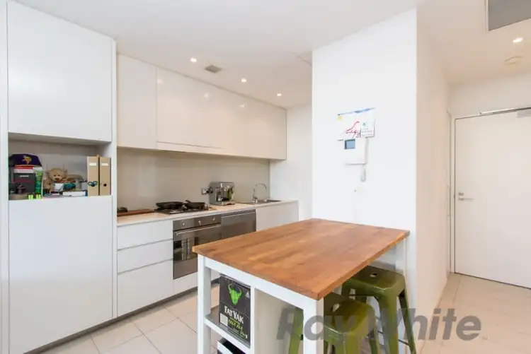 Second view of Homely unit listing, 21/3 King Street, Newcastle NSW 2300