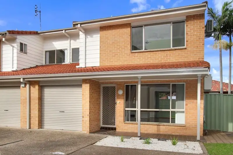 Main view of Homely townhouse listing, 4/406 Princes Highway, Corrimal NSW 2518