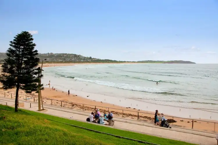 Fifth view of Homely unit listing, 2/3 Ilikai Place, Dee Why NSW 2099