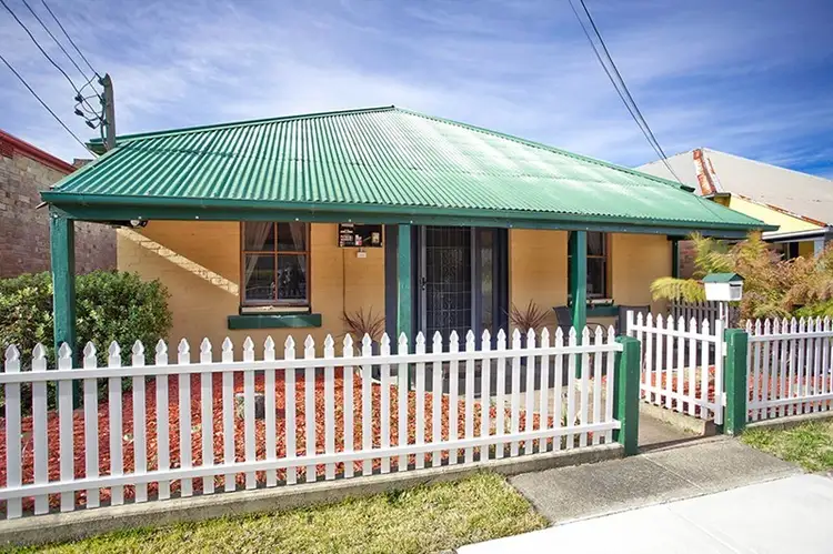 15 Stephenson Street, Lithgow NSW 2790