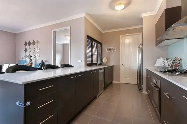 Second view of Homely house listing, 9 Corringa Way, Craigieburn VIC 3064