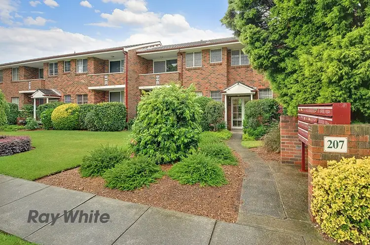 31/207 Waterloo Road, Marsfield NSW 2122
