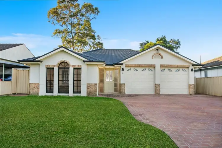 4 Megan Avenue, Smithfield NSW 2164