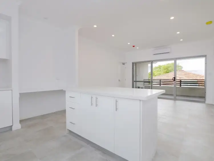 Fifth view of Homely apartment listing, 4/228 Surrey Road, Kewdale WA 6105