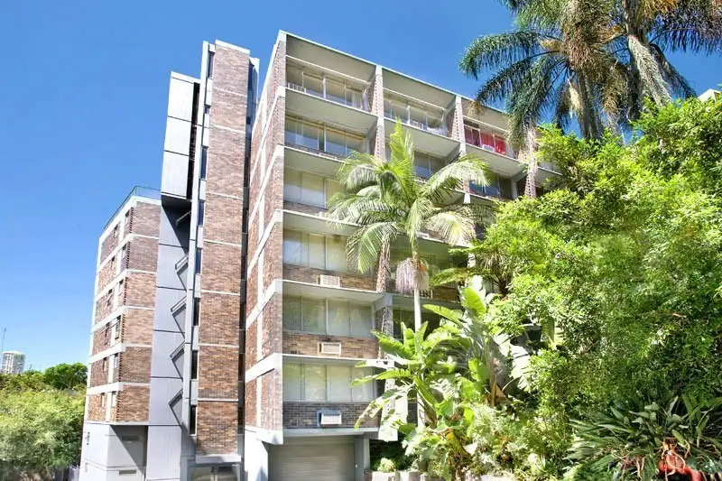 Main view of Homely studio listing, 47/68-72 Roslyn Gardens, Elizabeth Bay NSW 2011