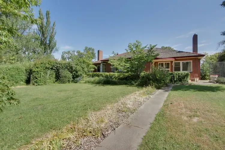 16B Carrington Street, Crookwell NSW 2583