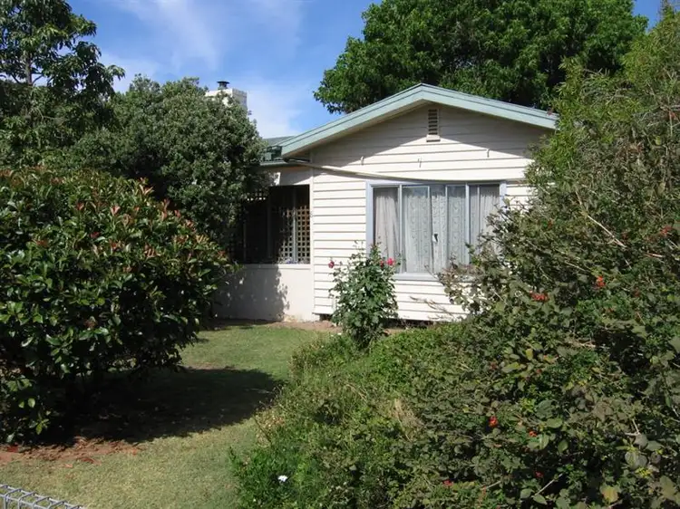 6 Hopetoun Street, Rochester VIC 3561