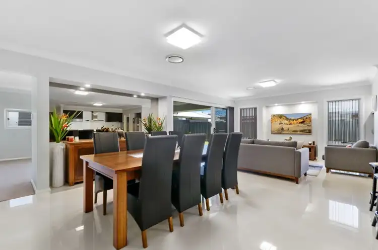 Second view of Homely house listing, 26 Stockyard Crescent, Horsley NSW 2530