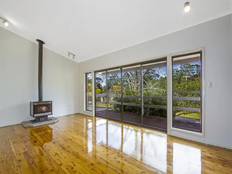 33 Wendy Drive, Point Clare NSW 2250