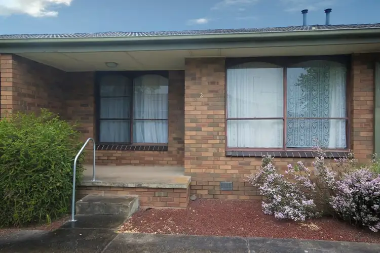 Main view of Homely unit listing, 2/23 Longley Street, Alfredton VIC 3350