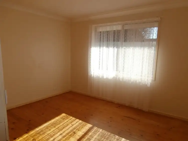 Fifth view of Homely unit listing, 2/5 Numrock Street, Bomaderry NSW 2541