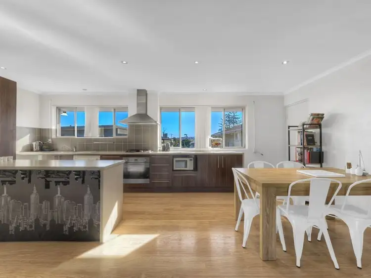 10/15 Wambool Street, Bulimba QLD 4171