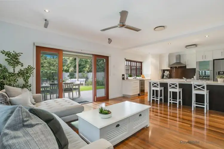 207 Verney Road East, Graceville QLD 4075