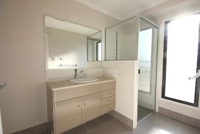 48 Lambert Drive, Moranbah QLD 4744