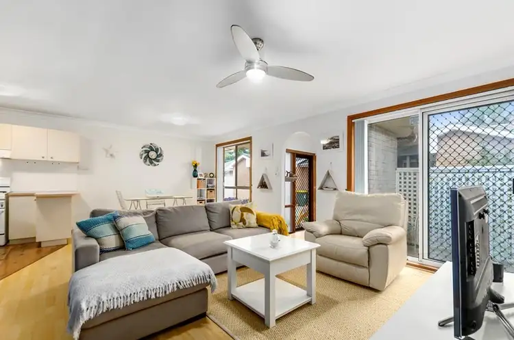 Main view of Homely villa listing, 5/81 Campbell Street, Woonona NSW 2517
