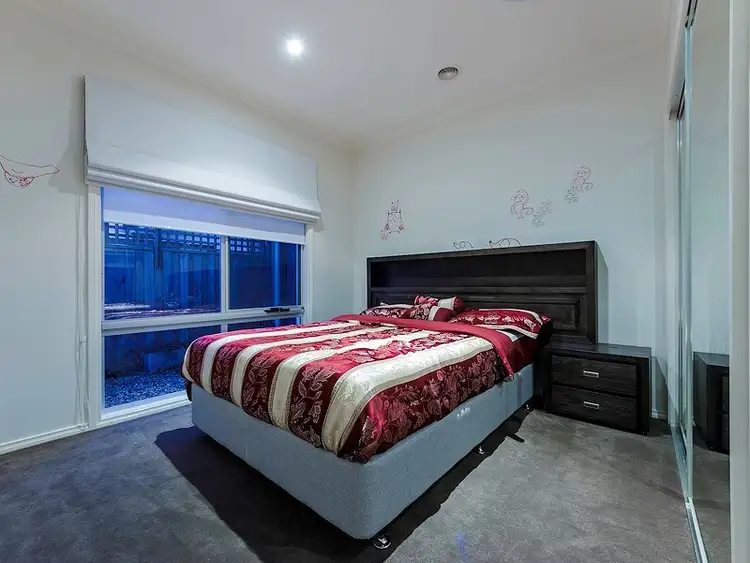 Fifth view of Homely house listing, 6 Freshwater Point, Sanctuary Lakes VIC 3030