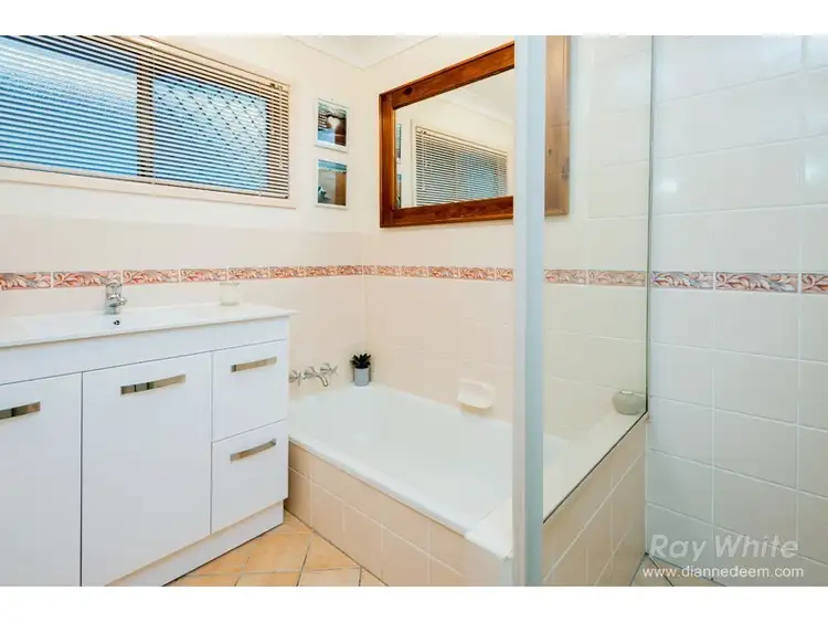 Seventh view of Homely house listing, 10 Redleaf Street, Mansfield QLD 4122