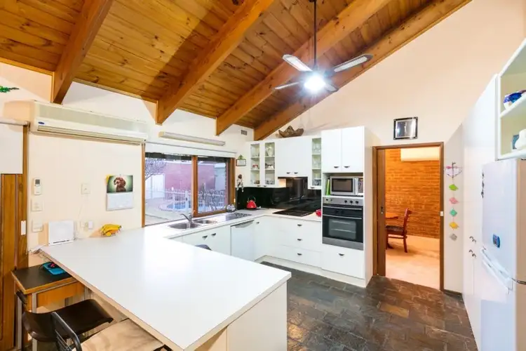 Second view of Homely house listing, 8 Acacia Court, Mildura VIC 3500