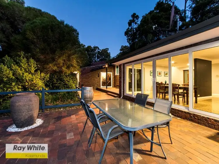8 Tregenna Place, Gooseberry Hill WA 6076