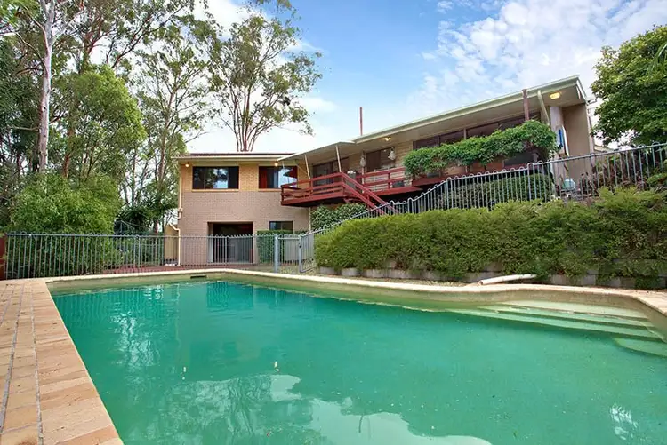 3 Dyer Street, Chapel Hill QLD 4069