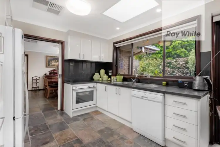 Sixth view of Homely house listing, 18 Dunbar Court, Lalor VIC 3075