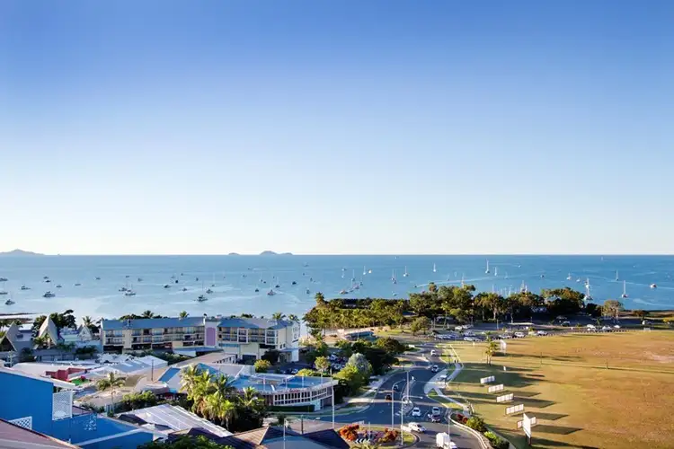 52 and 52A/5 Golden Orchid Drive, Airlie Beach QLD 4802